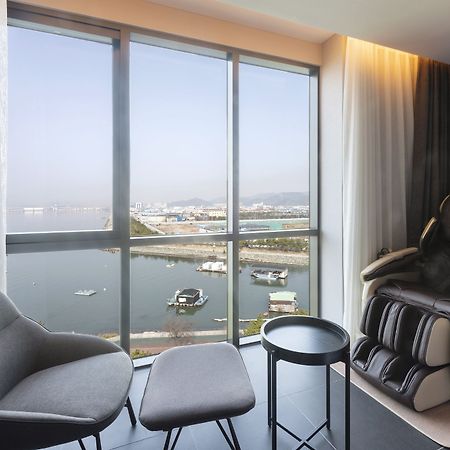 Brown-Dot Hotel Shinho Busan Bagian luar foto