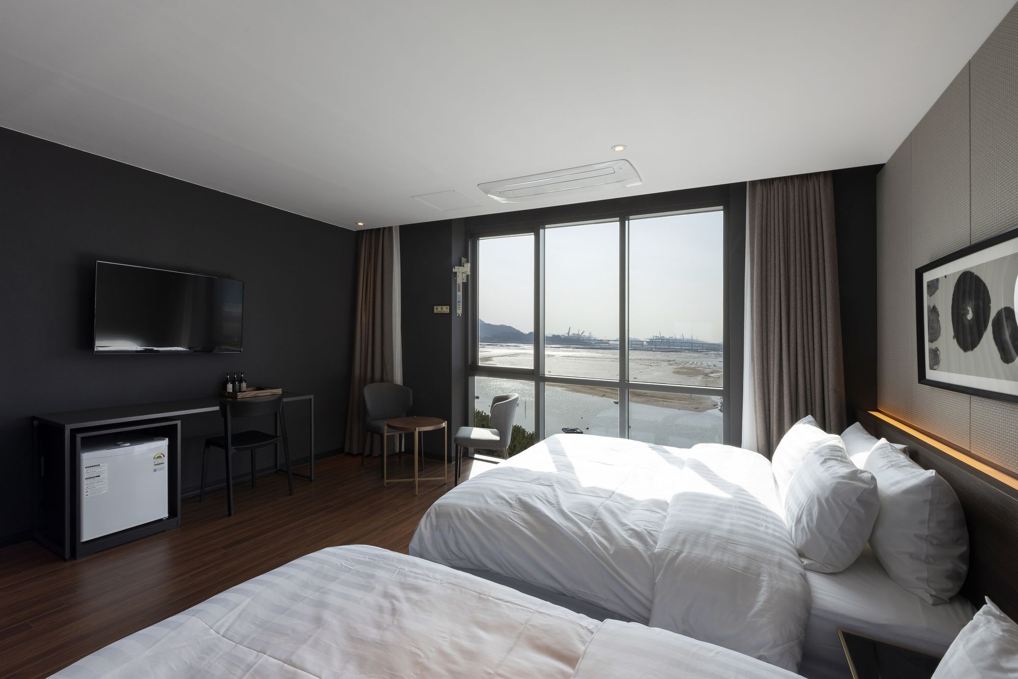 Brown-Dot Hotel Shinho Busan Bagian luar foto